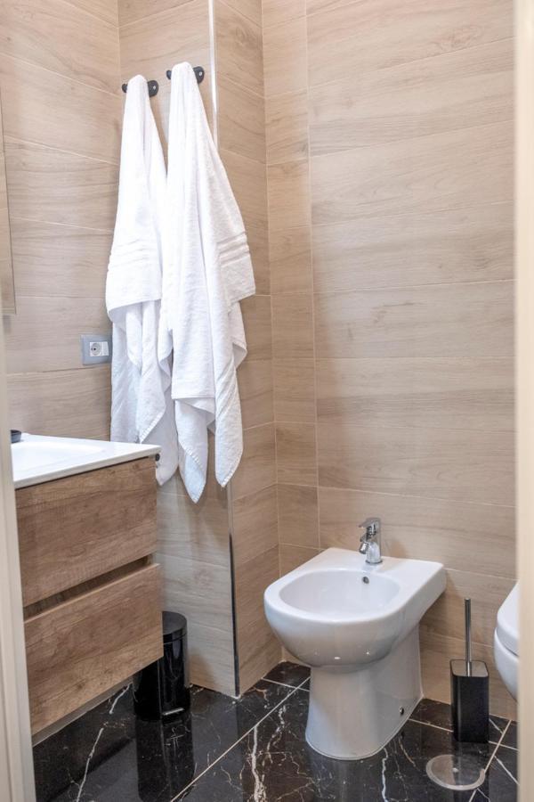 Apartment Bartolomeo 61 Neapel
